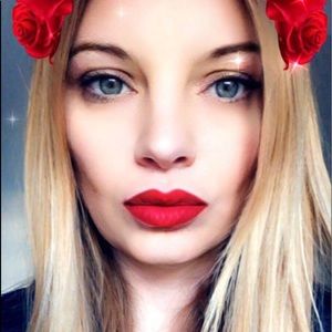 Meet your Posher, Candice